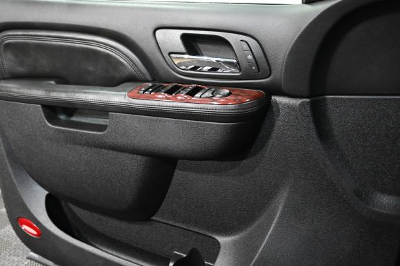 Cadillac Escalade, 6.2 л, АТ, 2010 фото 10