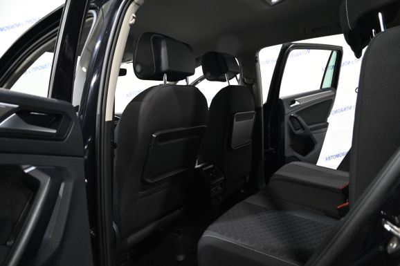 Volkswagen Tiguan, 1.4 л, Робот, 2018 фото 2