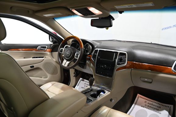 Jeep Grand Cherokee, 3.0 л, АТ, 2011 фото 9