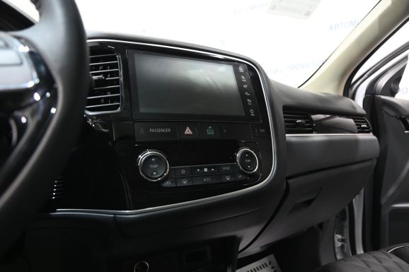 Mitsubishi Outlander, 2.0 л, Вариатор, 2022 фото 12