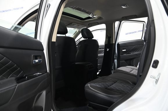 Mitsubishi Outlander, 2.0 л, Вариатор, 2022 фото 1