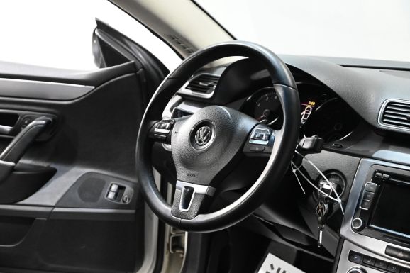 Volkswagen Passat CC, 1.8 л, Робот, 2012 фото 9