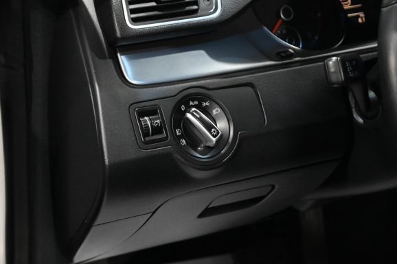 Volkswagen Passat CC, 1.8 л, Робот, 2012 фото 2