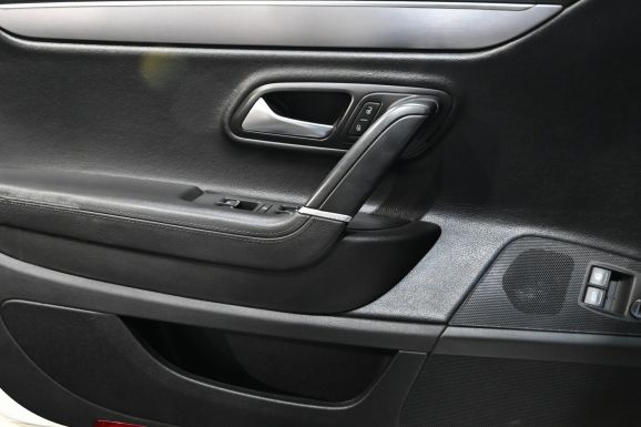 Volkswagen Passat CC, 1.8 л, Робот, 2012 фото 1