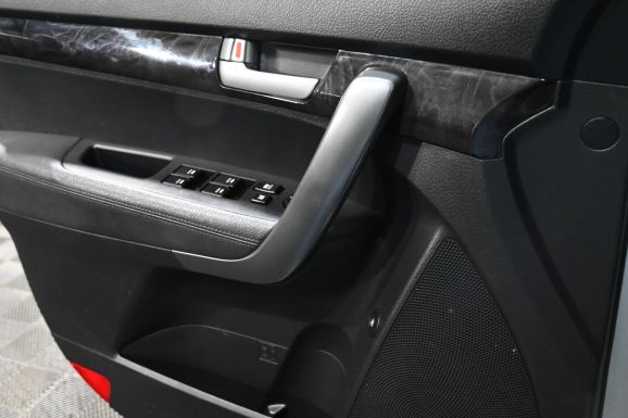 Kia Sorento, 2.4 л, АТ, 2013 фото 2