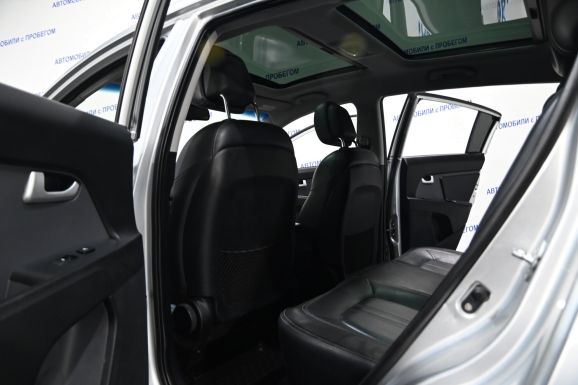 Kia Sportage, 2.0 л, АТ, 2012 фото 8