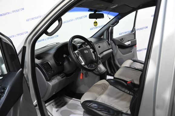 Hyundai Grand Starex, 2.5 л, АТ, 2009 фото 7