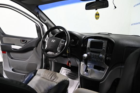 Hyundai Grand Starex, 2.5 л, АТ, 2009 фото 9