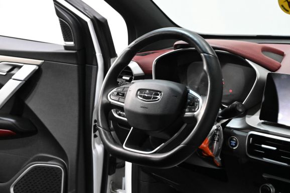 Geely Coolray, 1.5 л, Робот, 2021 фото 10