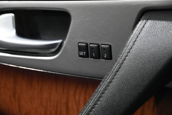 Infiniti FX, 3.7 л, АТ, 2012 фото 1