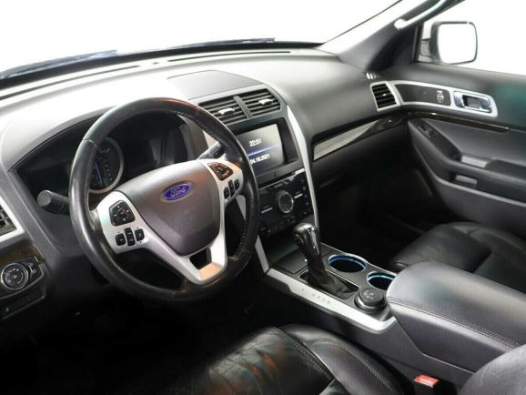 Ford Explorer, 3.5 л, АТ, 2012 фото 9