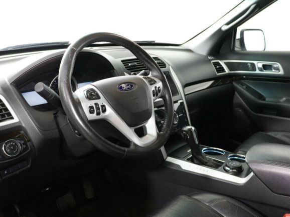 Ford Explorer, 3.5 л, АТ, 2012 фото 8