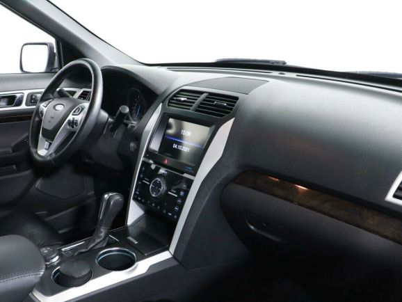 Ford Explorer, 3.5 л, АТ, 2014 фото 9