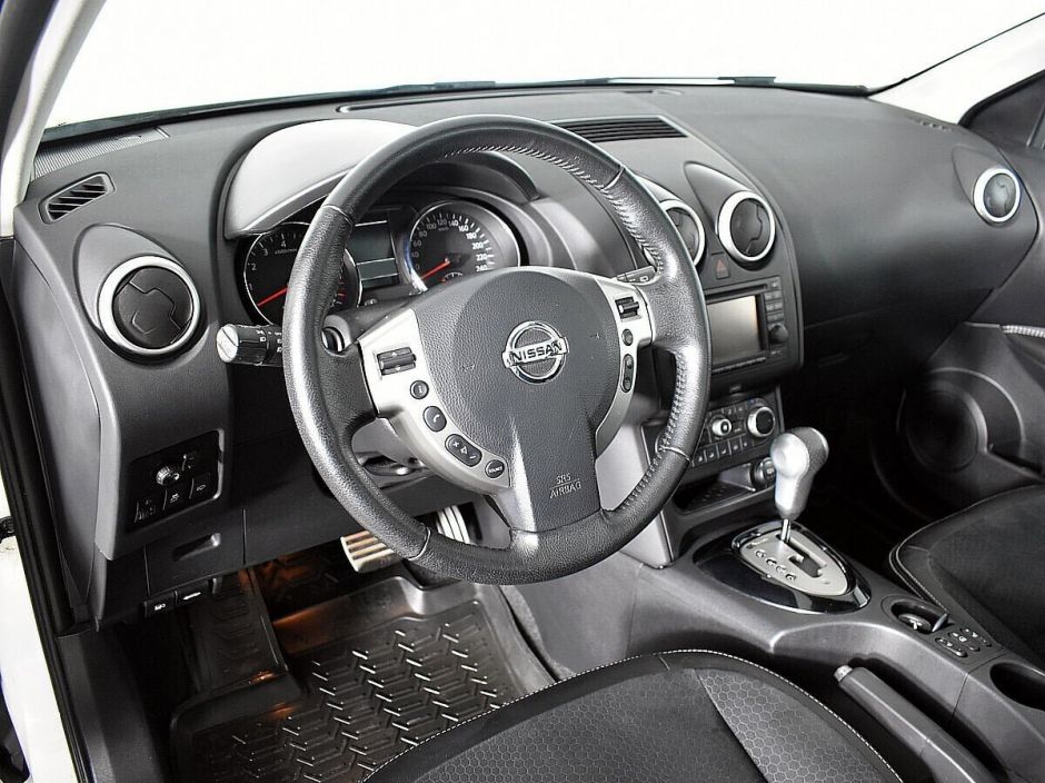 Nissan Qashqai, 2.0 л, Вариатор, 2013 фото 8