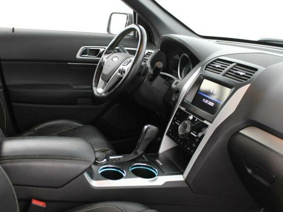 Ford Explorer, 3.5 л, АТ, 2015 фото 8