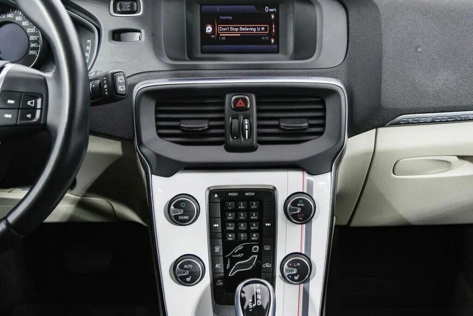 Volvo V40, 1.6 л, Робот, 2014 фото 8