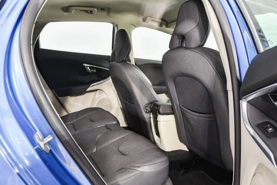 Volvo V40, 1.6 л, Робот, 2014 фото 1