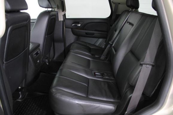 Chevrolet Tahoe, 5.3 л, АТ, 2010 фото 1