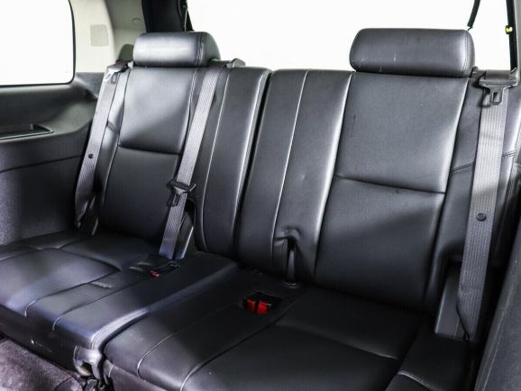 Chevrolet Tahoe, 5.3 л, АТ, 2012 фото 1