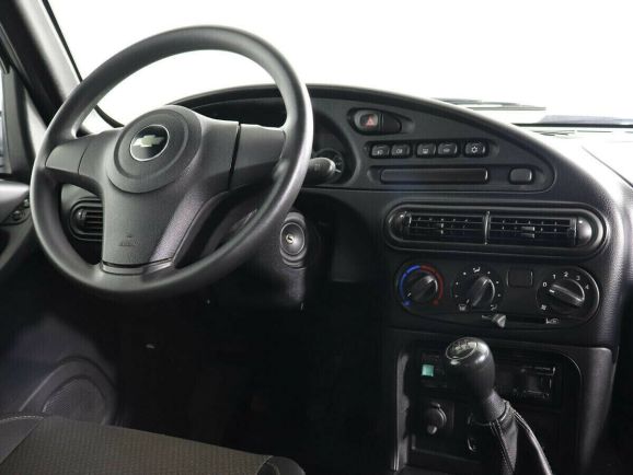 Chevrolet Niva, 1.7 л, МТ, 2015 фото 2
