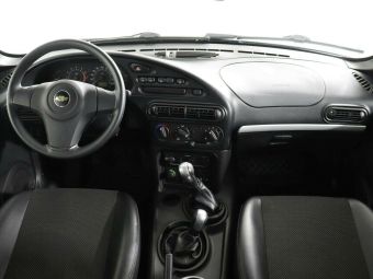 Chevrolet Niva, 1.7 л, МКПП, 2017 фото 2