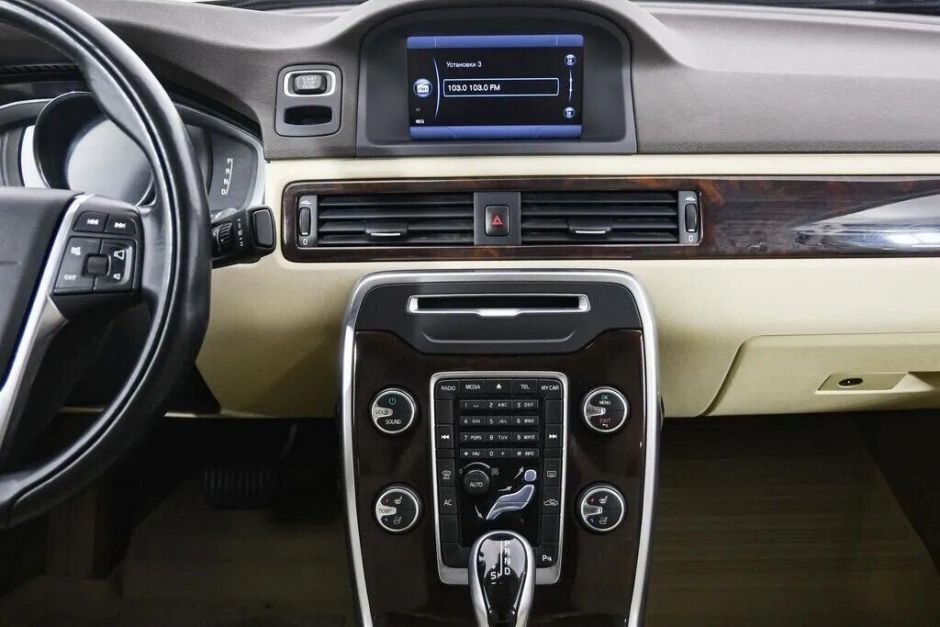 Volvo S80, 2.0 л, АТ, 2013 фото 9