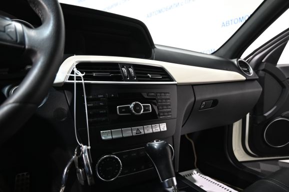 Mercedes-Benz C-Класс, 1.8 л, АТ, 2012 фото 2