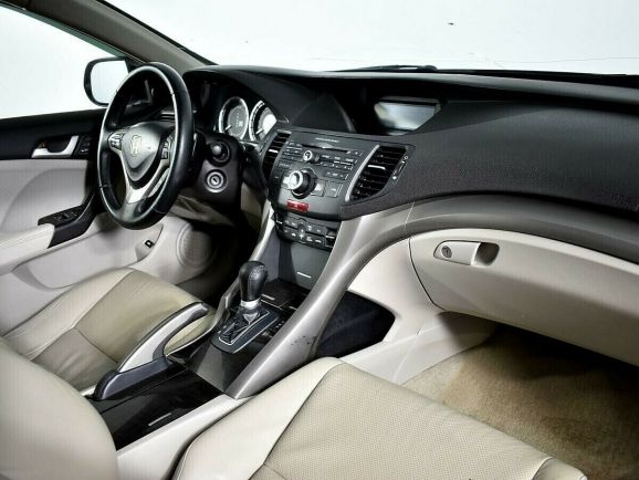 Honda Accord, 2.4 л, АТ, 2012 фото 2