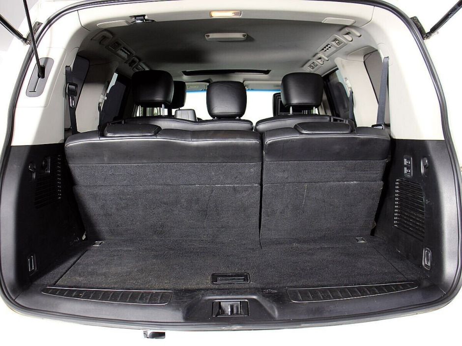 Infiniti QX56, 5.6 л, АТ, 2011 фото 1