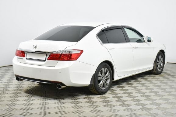 Honda Accord, 2.4 л, АТ, 2013 фото 4