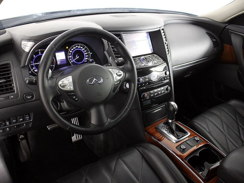 Infiniti QX70, 3.0 л, АТ, 2015 фото 6