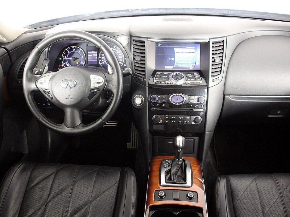 Infiniti QX70, 3.0 л, АТ, 2015 фото 7