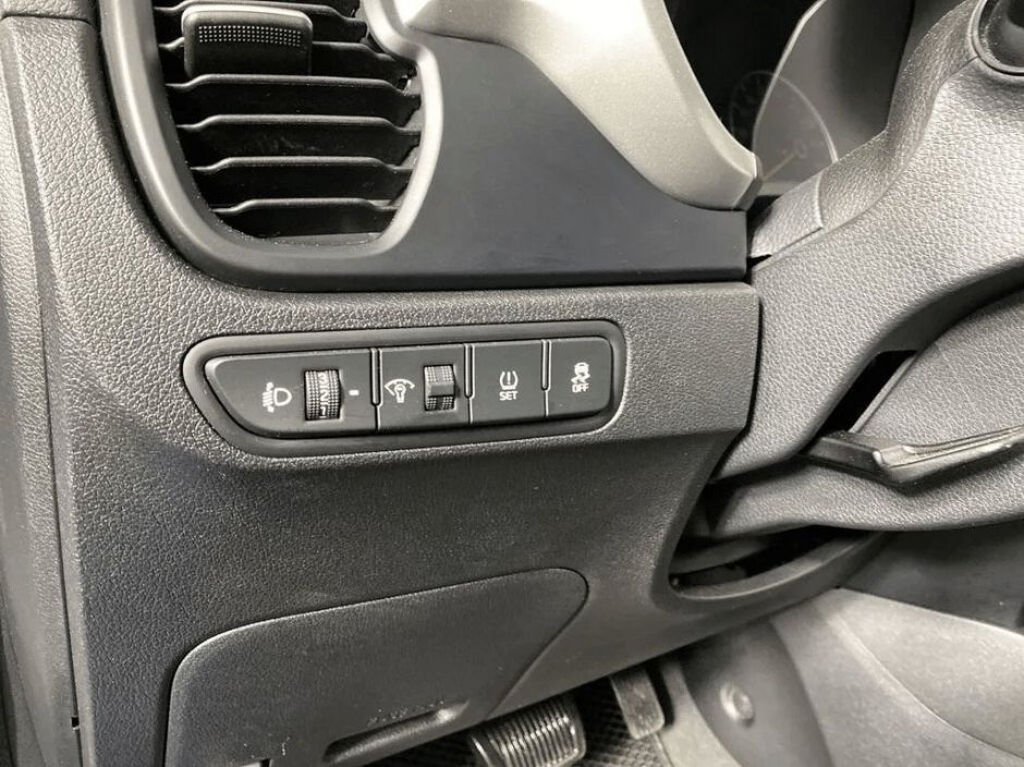 Kia Rio, 1.6 л, АТ, 2020 фото 8