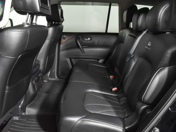 Infiniti QX56, 5.6 л, АТ, 2011 фото 1