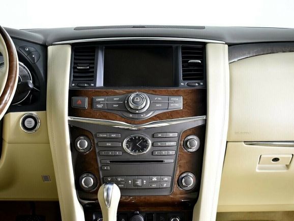 Infiniti QX56, 5.6 л, АТ, 2012 фото 2