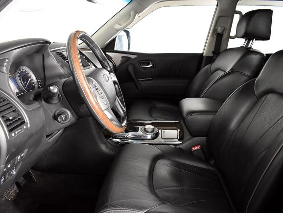 Infiniti QX56, 5.6 л, АТ, 2012 фото 7