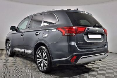 Mitsubishi Outlander, 2.0 л, CVT, 2018 фото 6