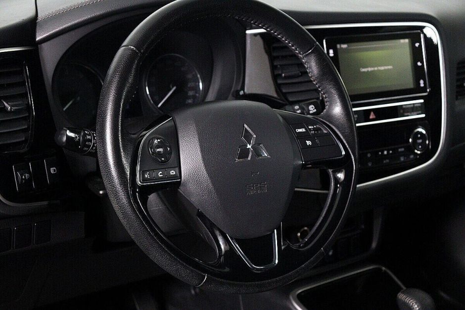 Mitsubishi Outlander, 2.0 л, Вариатор, 2018 фото 7