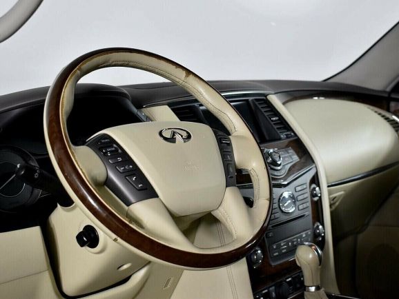 Infiniti QX56, 5.6 л, АТ, 2011 фото 9