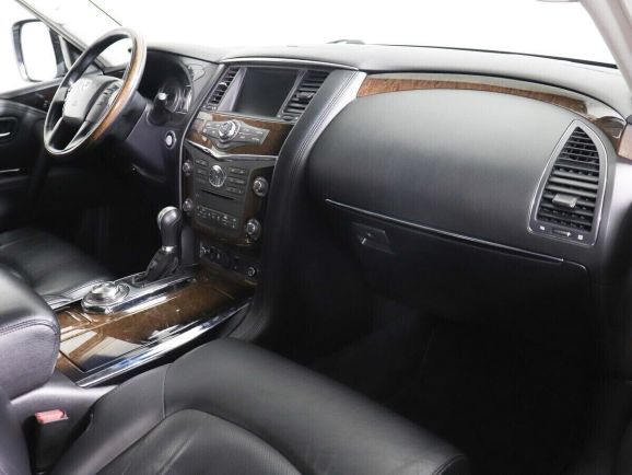Infiniti QX56, 5.6 л, АТ, 2013 фото 8