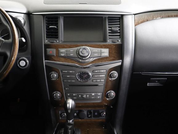Infiniti QX56, 5.6 л, АТ, 2013 фото 9
