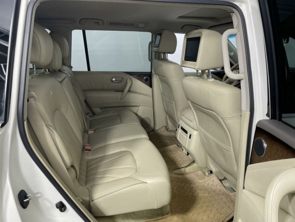 Infiniti QX56, 5.6 л, АТ, 2013 фото 2