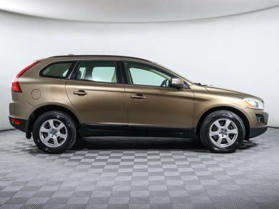 Volvo XC60, 2.4 л, АКПП, 2010 фото 10