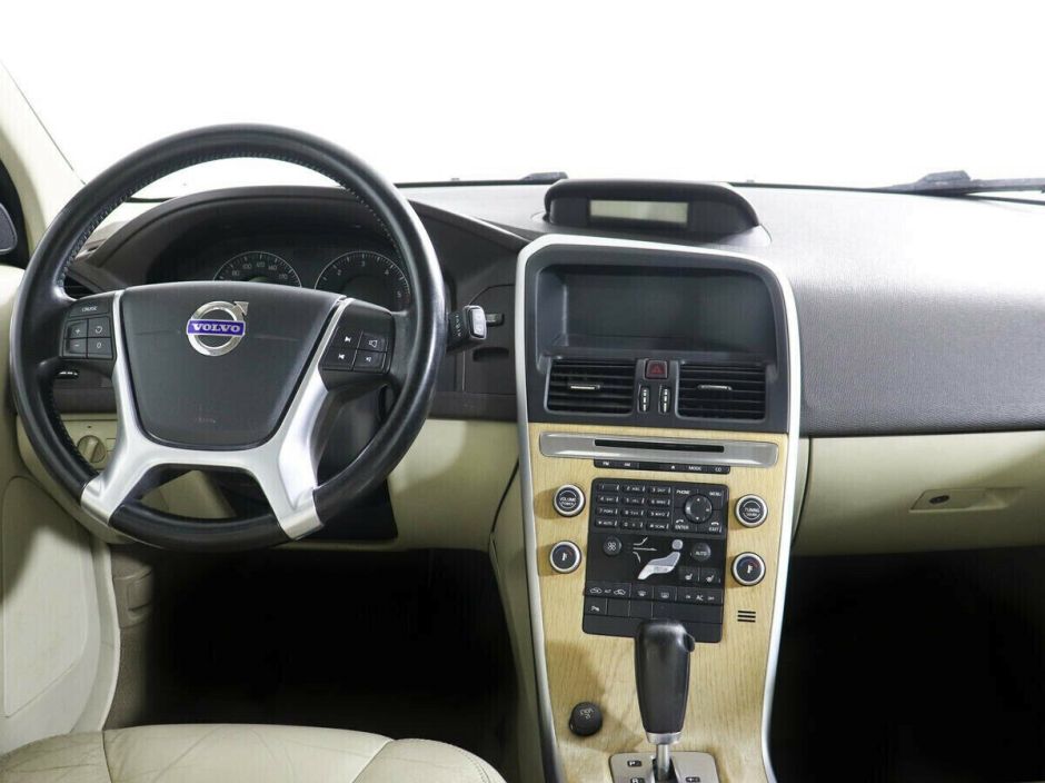 Volvo XC60, 2.4 л, АТ, 2010 фото 11