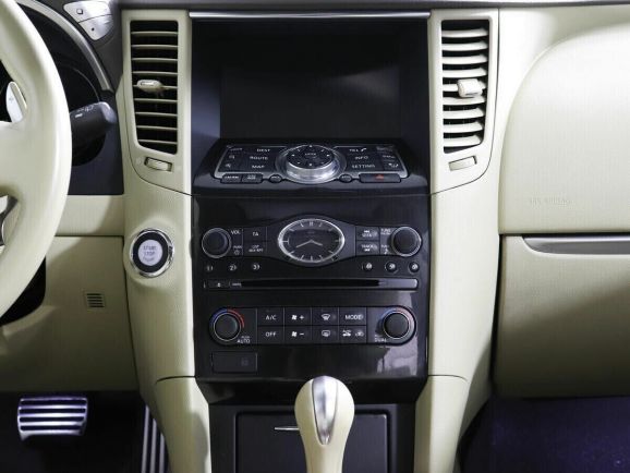 Infiniti FX, 3.0 л, АТ, 2011 фото 11