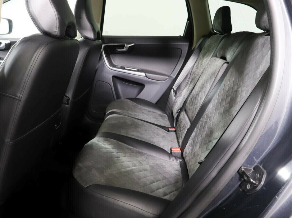 Volvo XC60, 2.4 л, АТ, 2010 фото 1