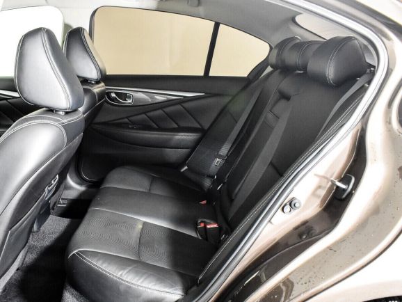 Infiniti Q50, 2.0 л, АТ, 2015 фото 1