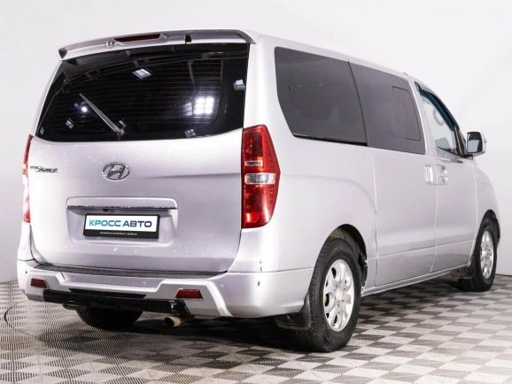 Hyundai Grand Starex, 2.5 л, АТ, 2010 фото 6