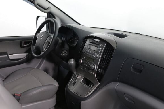 Hyundai Grand Starex, 2.5 л, АТ, 2014 фото 7