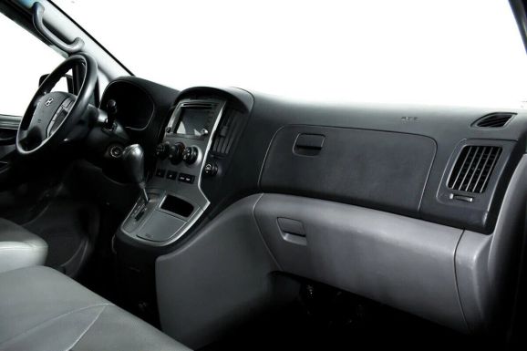 Hyundai Grand Starex, 2.5 л, АТ, 2016 фото 7